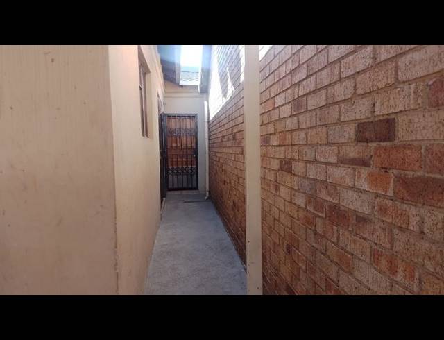 3 BEDROOM HOUSE FOR SALE IN MOHLAKENG